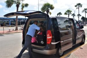 Private Roundtrip Airport Transfers in Aruba